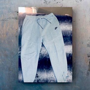 Nike joggers . Tech Pack . Slim fit tapered leg size large